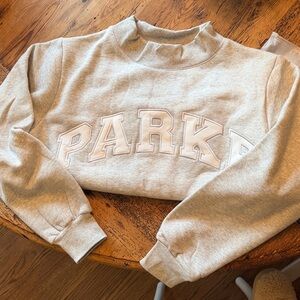 PARKE Women's Light Gray Crew Neck Sweater